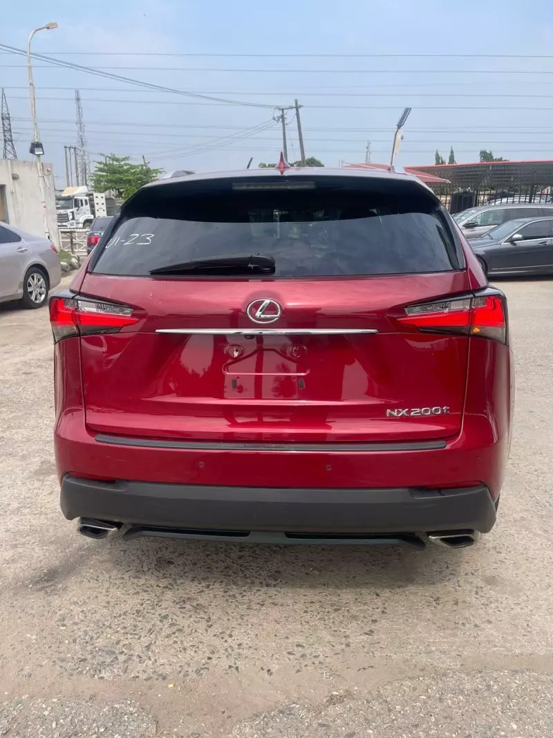 Lexus NX 200T   - 2015