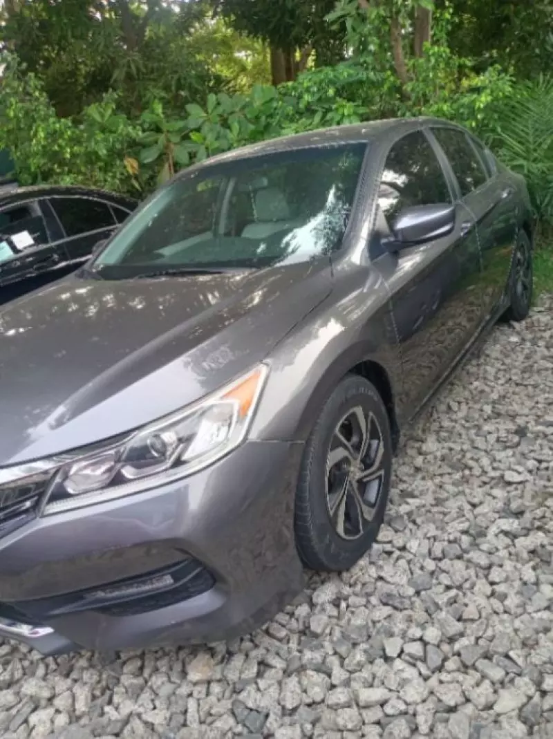 Honda Accord   - 2017