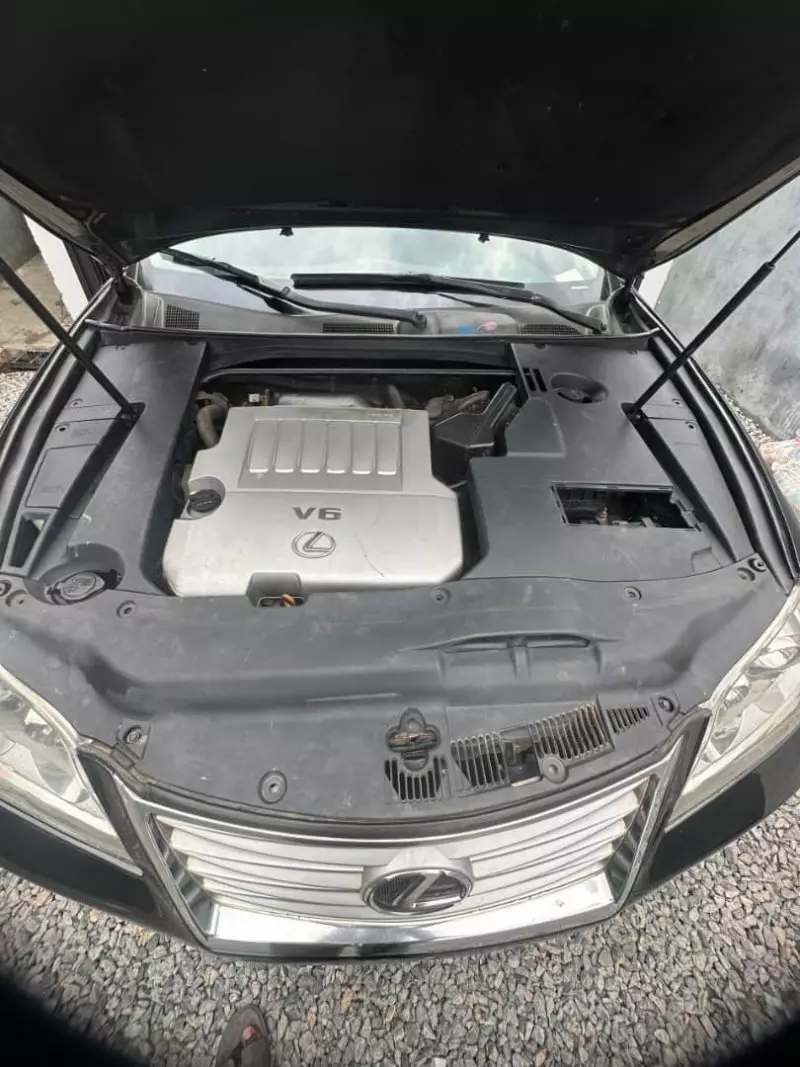 Lexus ES 350   - 2012