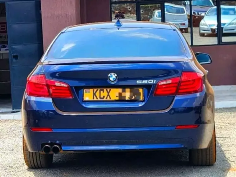 BMW 520   - 2012