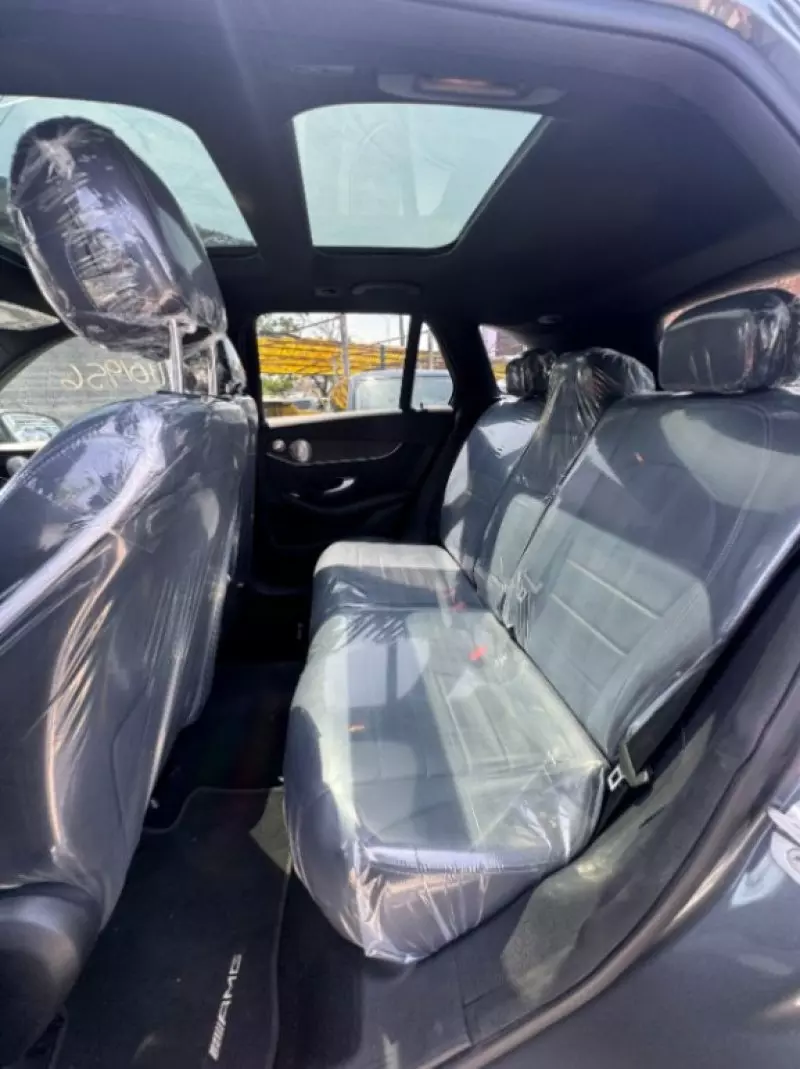 Mercedes-Benz GLC 300   - 2021