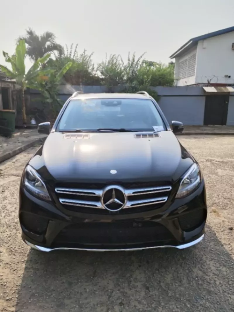 Mercedes-Benz GLE-Class   - 2016