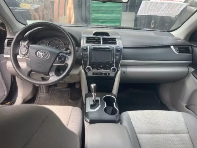 Toyota Camry   - 2014