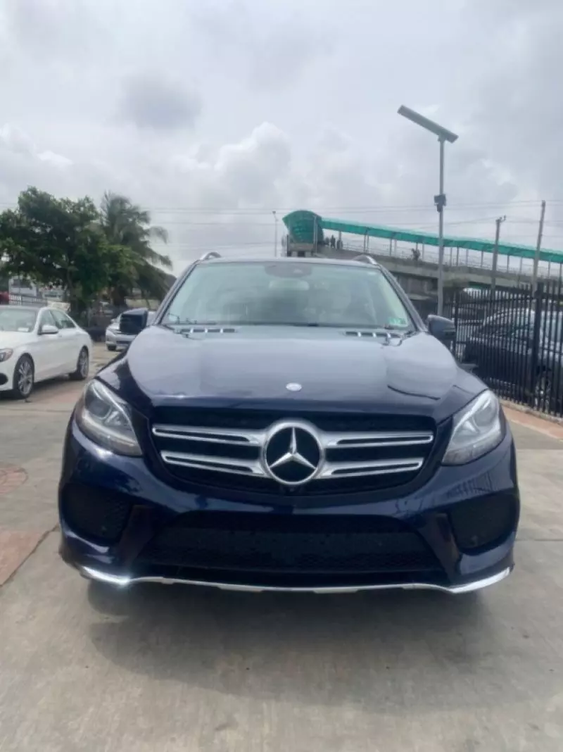 Mercedes-Benz GLE 350   - 2016