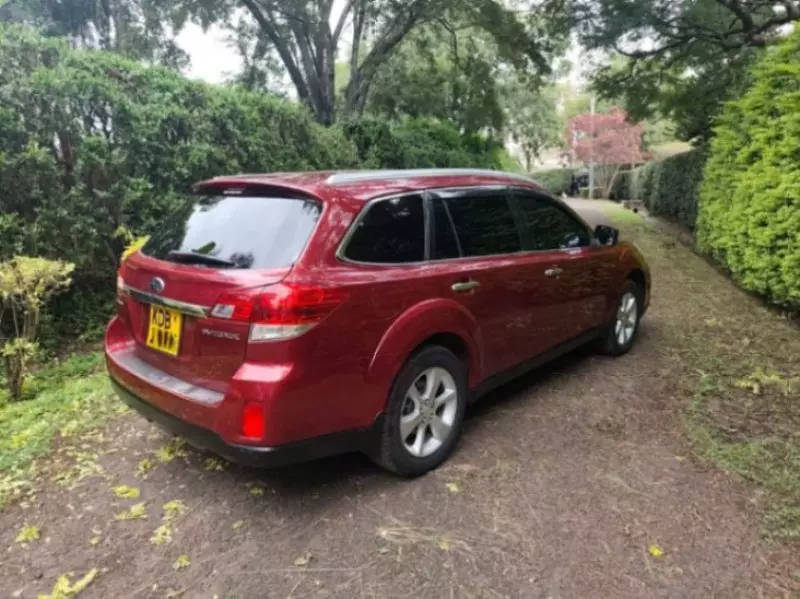 Subaru Outback   - 2013