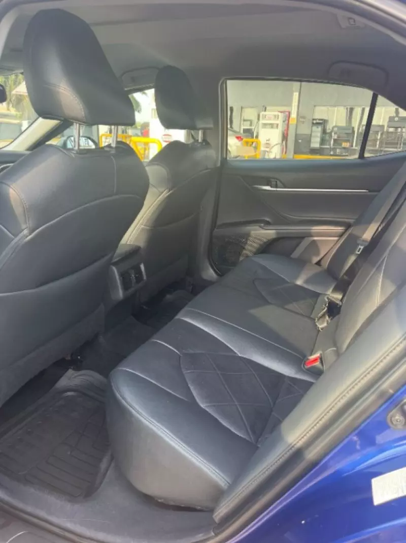 Toyota Camry   - 2018