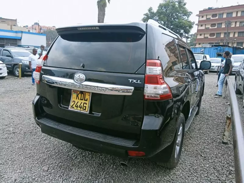 Toyota Landcruiser Prado   - 2016