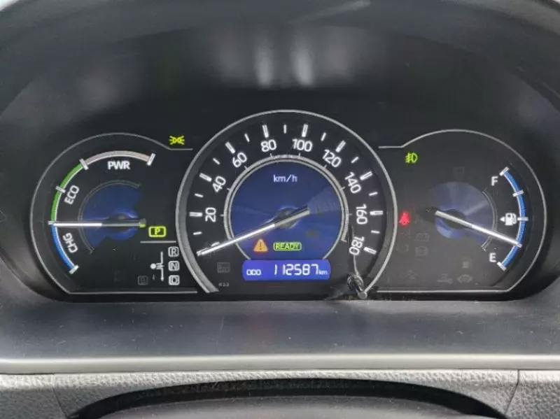 Toyota Voxy Hybrid   - 2018