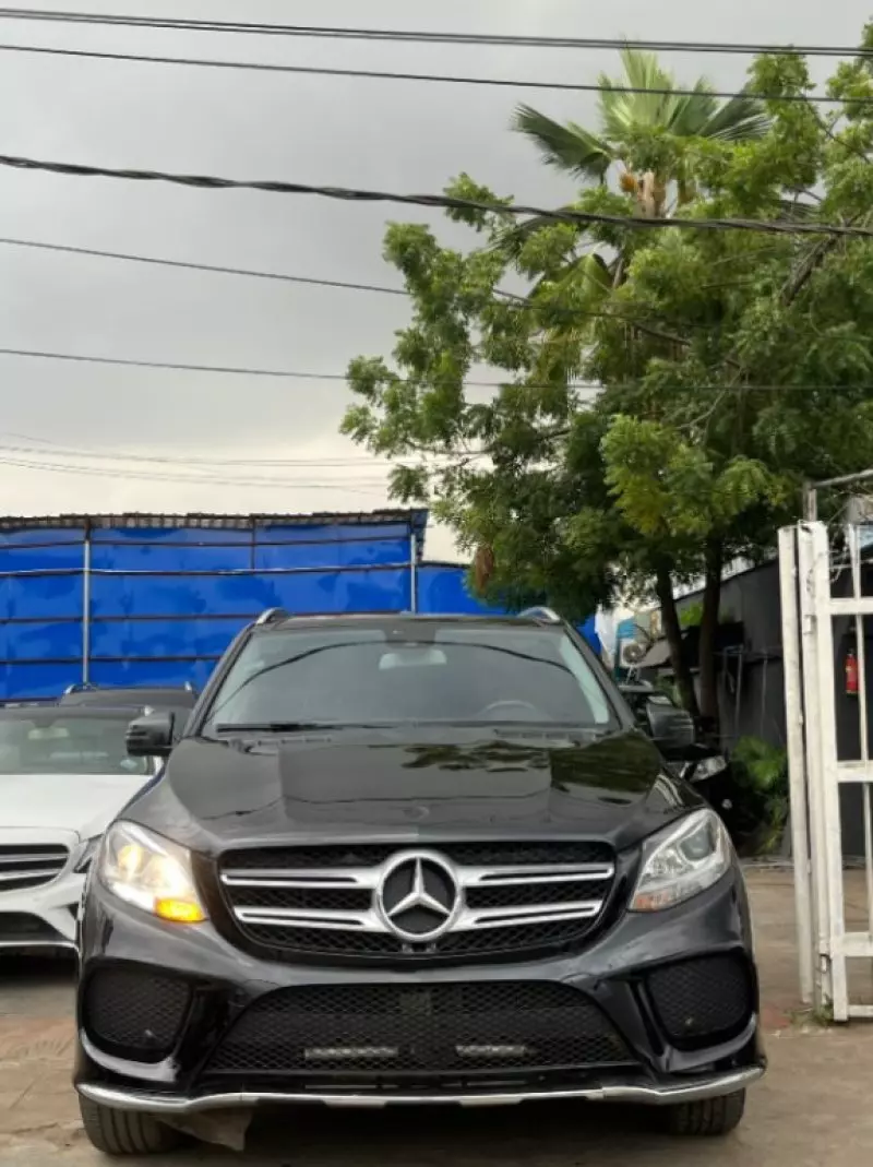 Mercedes-Benz ML 350   - 2012