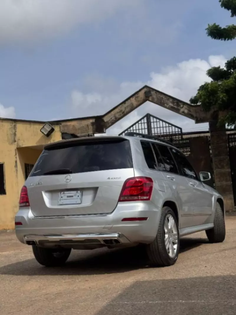 Mercedes-Benz GLK 350   - 2013