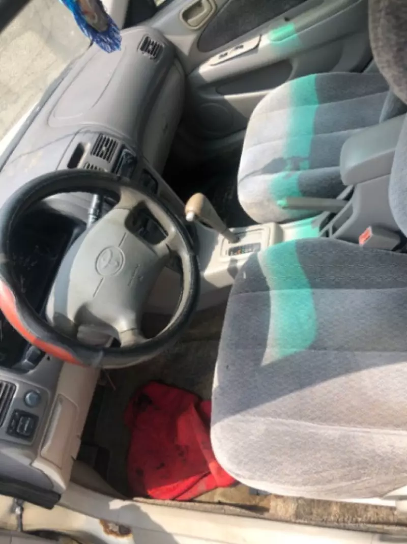 Toyota Corolla   - 2001