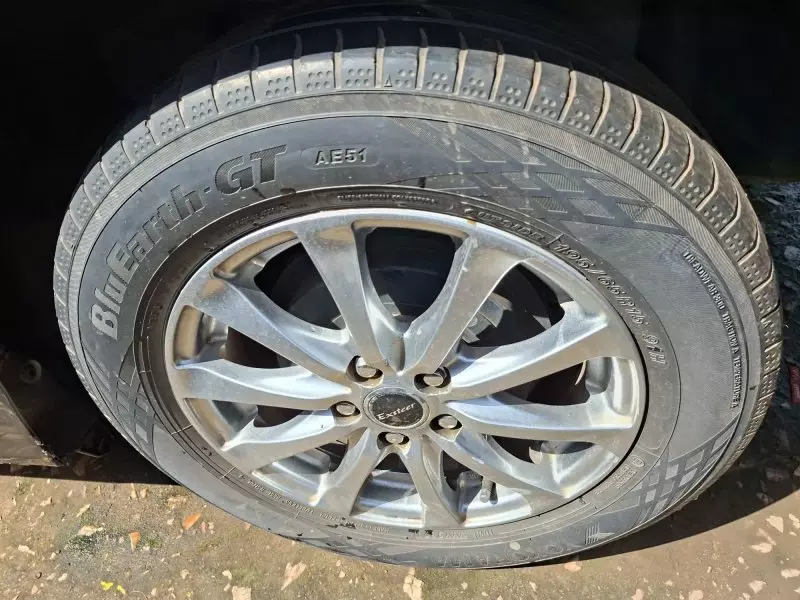 Toyota Wish   - 2011