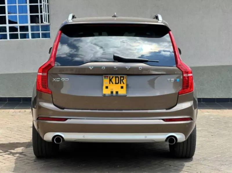 Volvo XC90   - 2018