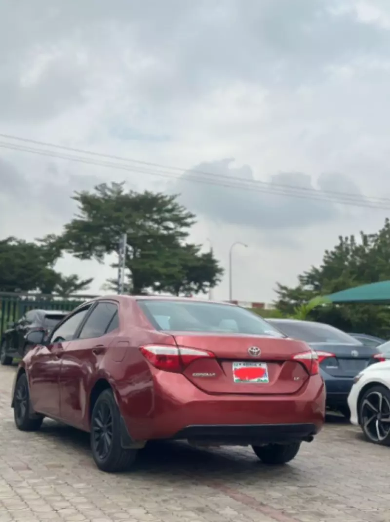 Toyota Corolla   - 2013