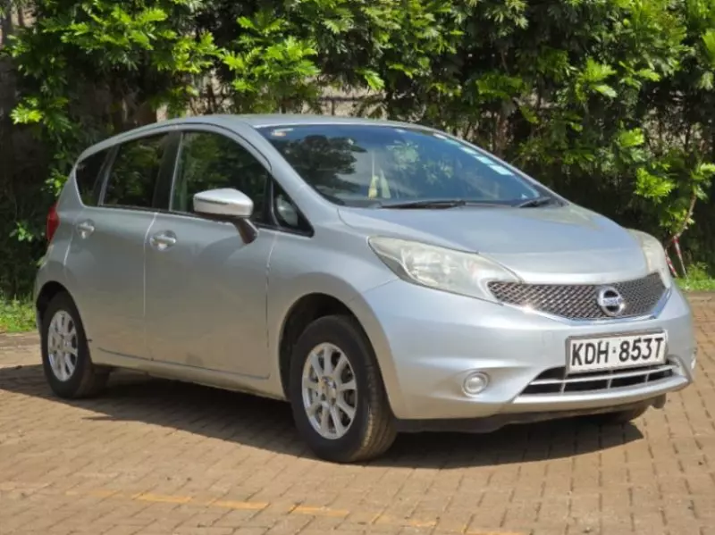Nissan Note   - 2015