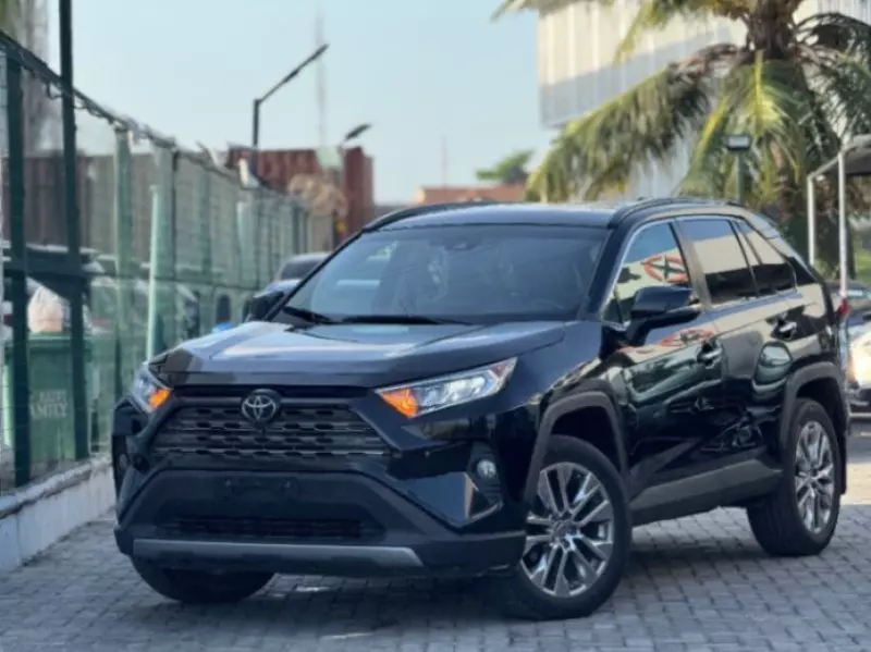 Toyota Rav4   - 2019