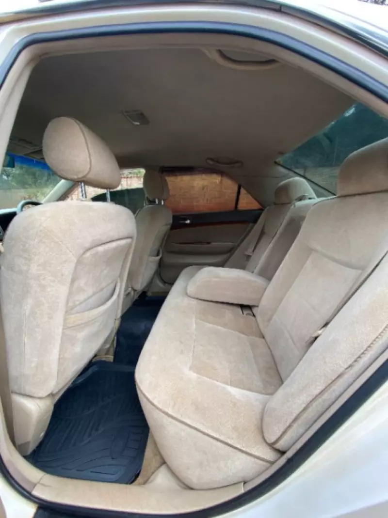 Toyota Mark II   - 2004