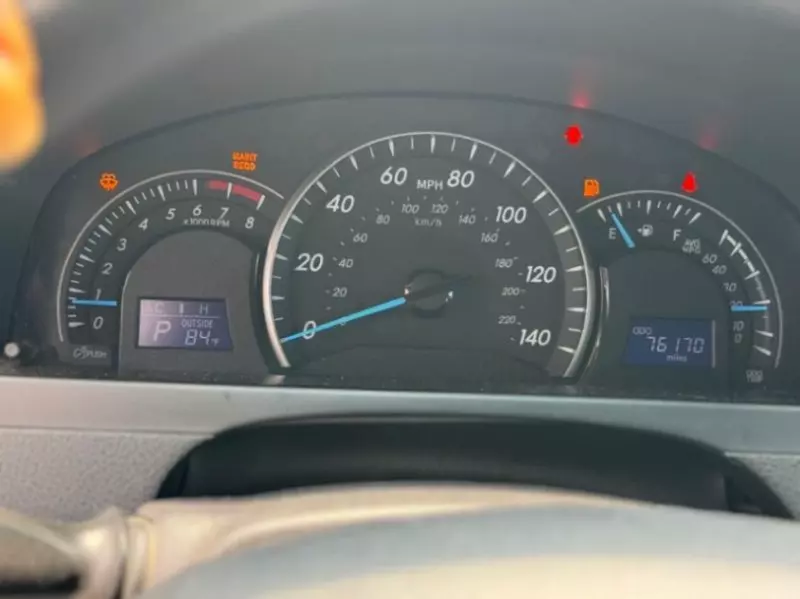 Toyota Camry   - 2016