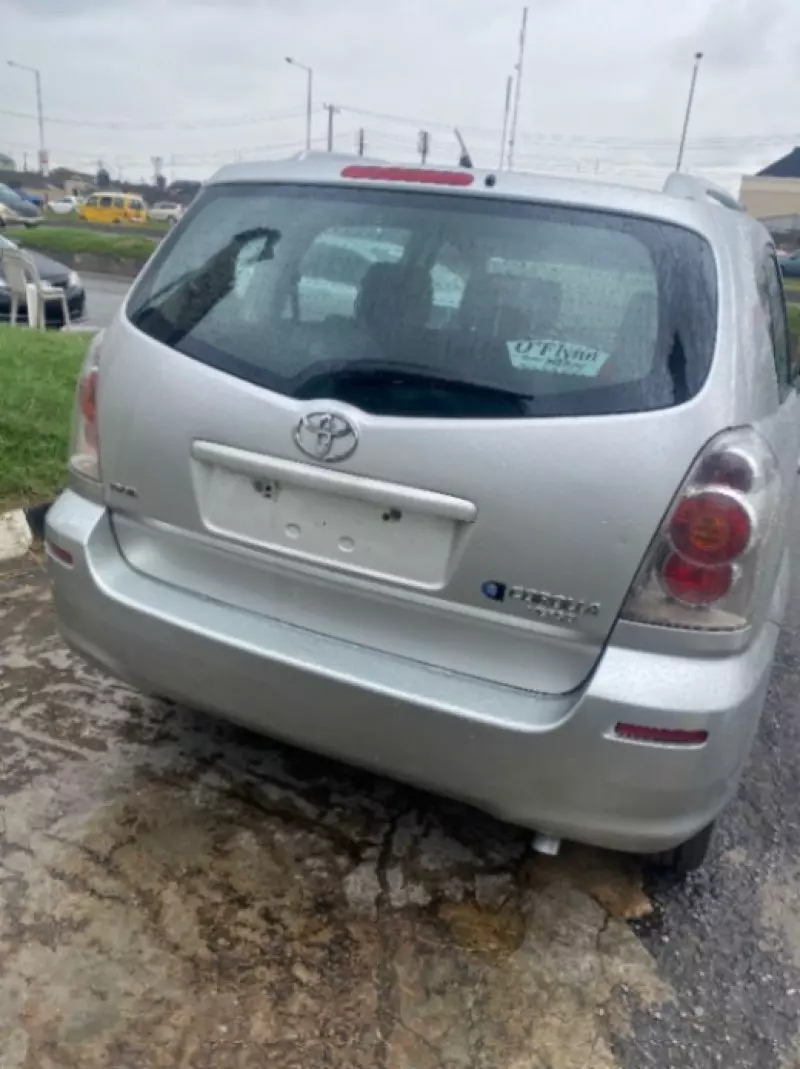 Toyota Corolla Verso - 2006