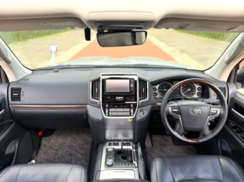 Toyota Land Cruiser   - 2018