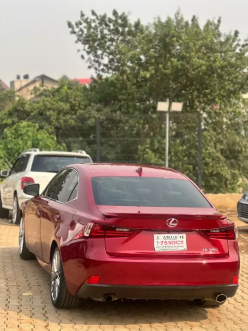 Lexus IS 350