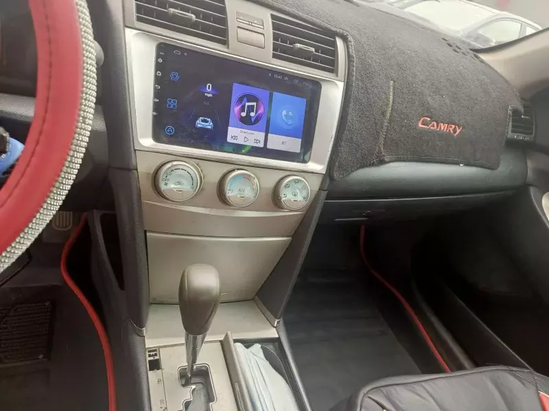 Toyota Camry   - 2009