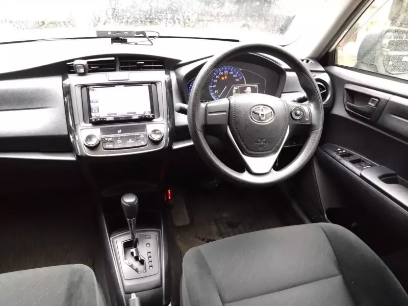 Toyota Axio hybrid    - 2018