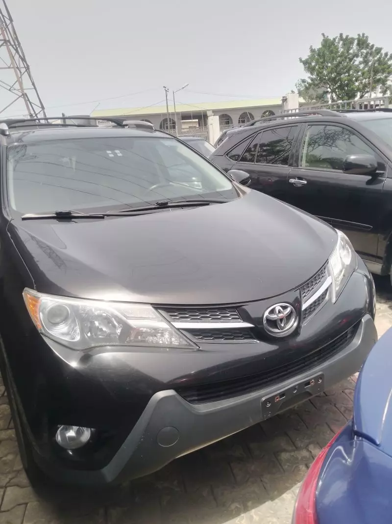 Toyota RAV 4   - 2013