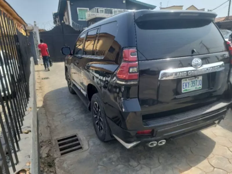 Toyota Landcruiser Prado - 2013