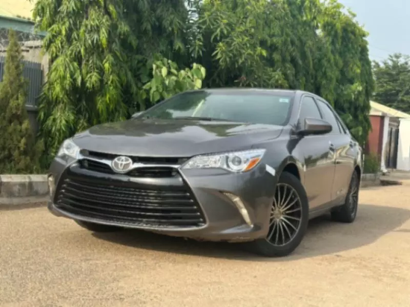 Toyota Camry   - 2015