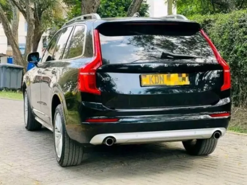 Volvo XC90   - 2017