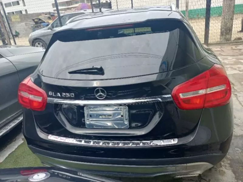 Mercedes-Benz GLA 250   - 2015