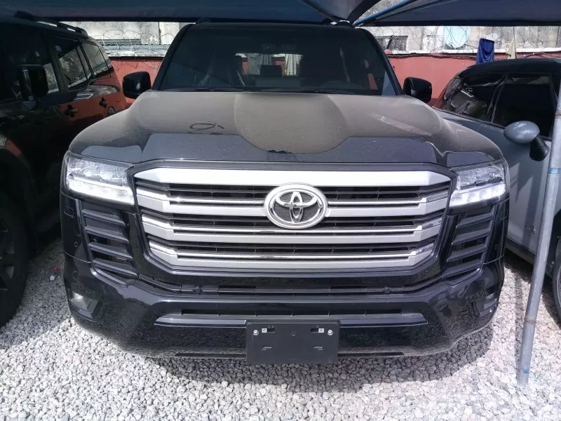 Toyota Landcruiser 300 GXR   - 2022