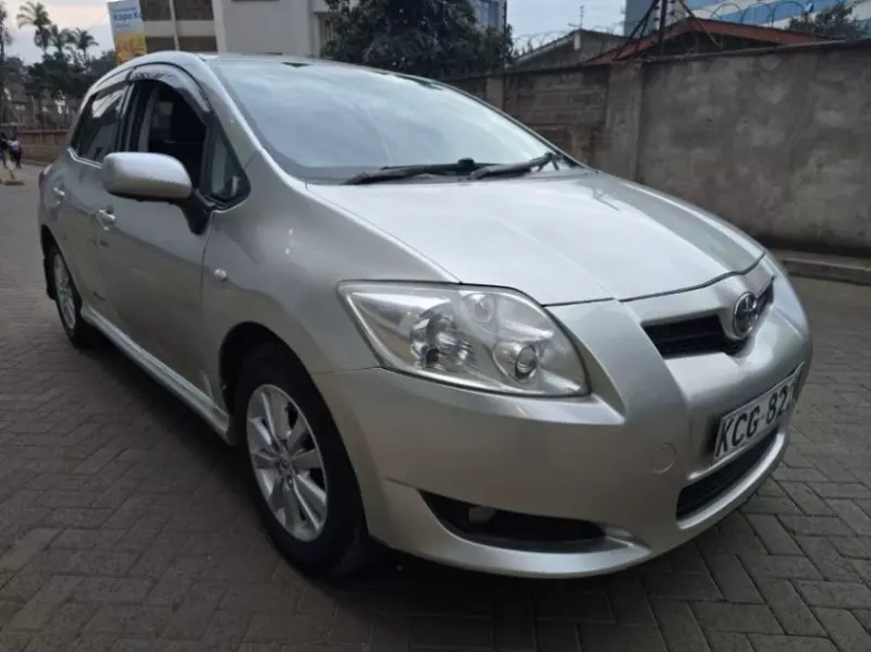 Toyota Auris   - 2008