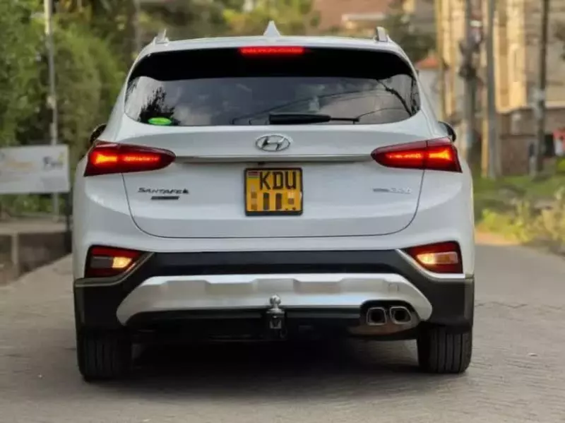 Hyundai Santa FE   - 2014