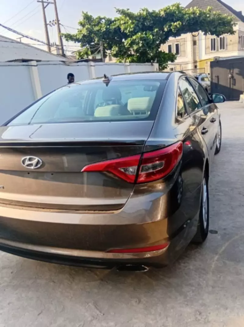 Hyundai Sonata - 2015