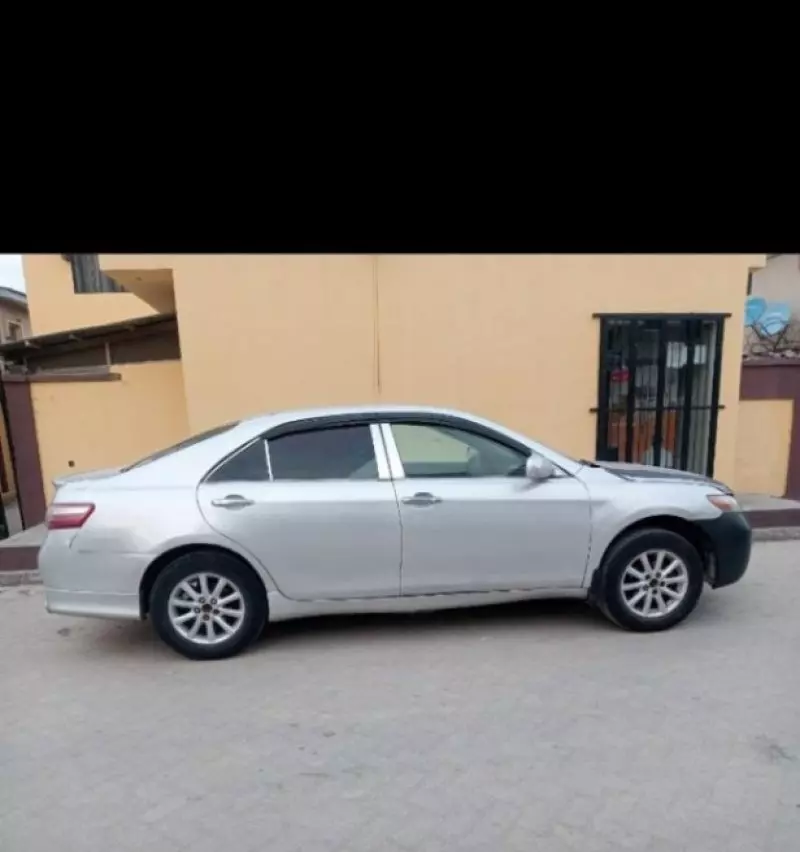 Toyota Camry   - 2008