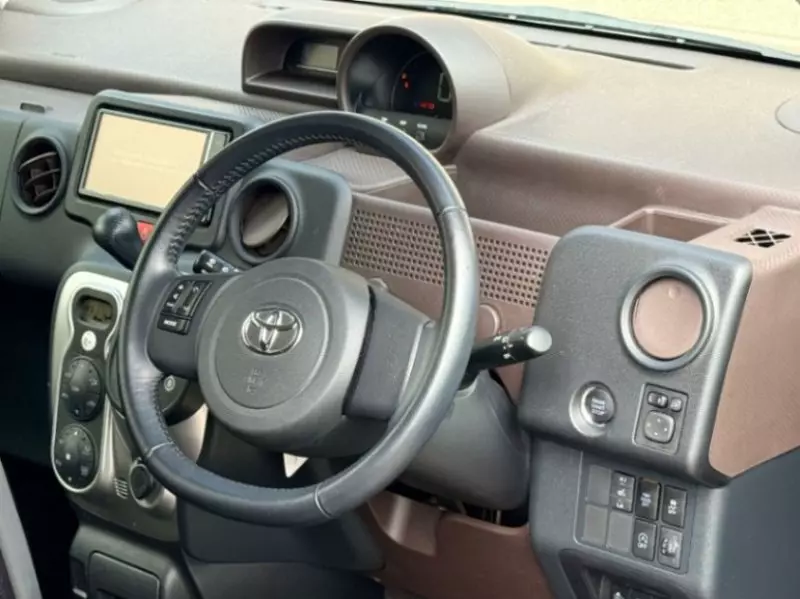 Toyota Spade    - 2019