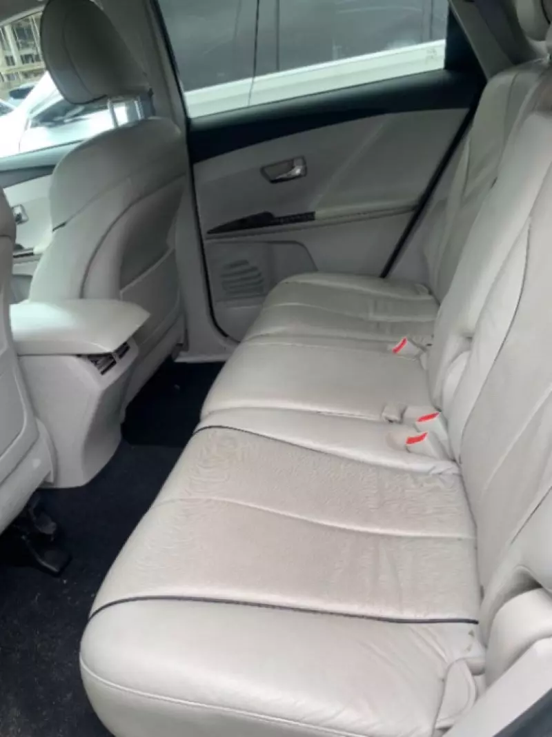 Toyota Venza   - 2013