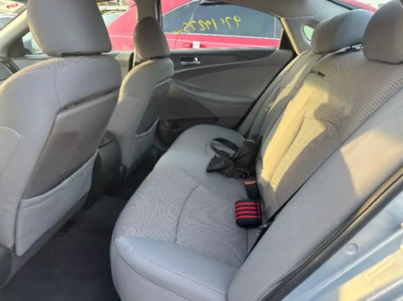 Hyundai Sonata   - 2011