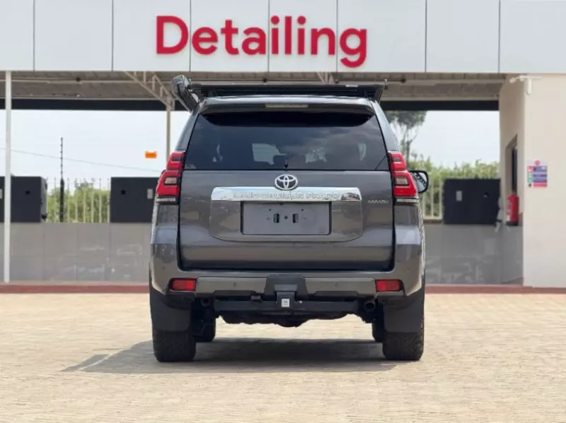 Toyota Landcruiser Prado   - 2018
