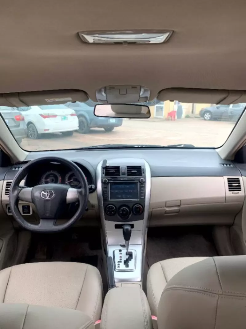 Toyota Corolla   - 2013