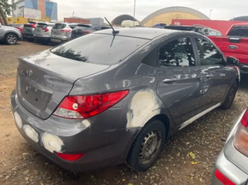 Hyundai Accent   - 2014