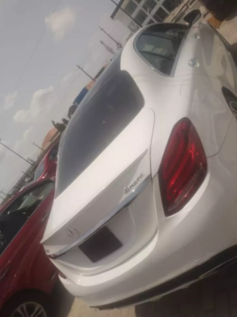 Mercedes-Benz C-Class   - 2016