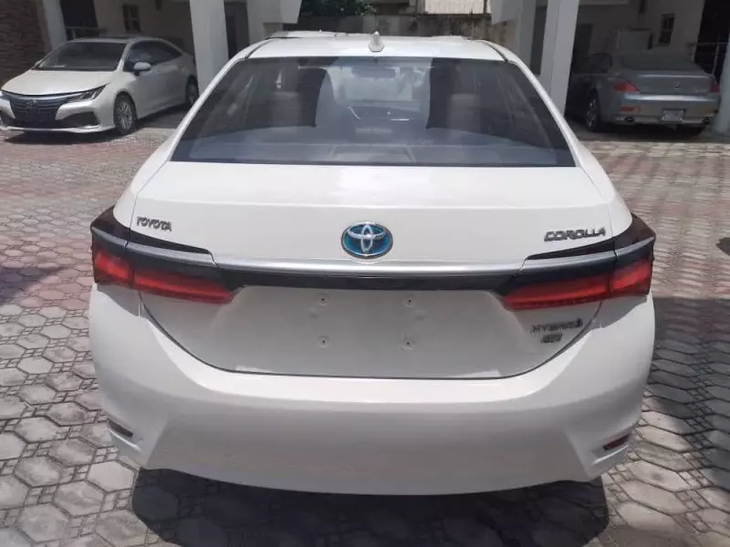 Toyota Corolla Hybrid    - 2019