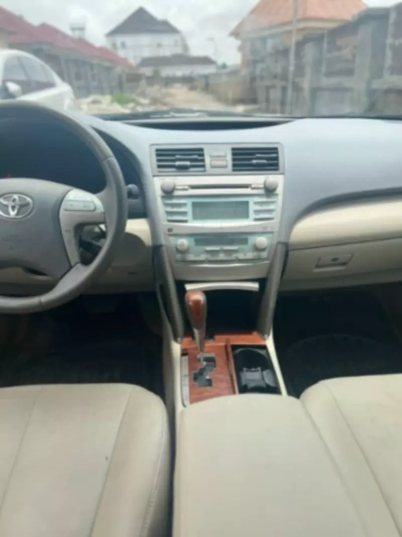 Toyota Camry   - 2007