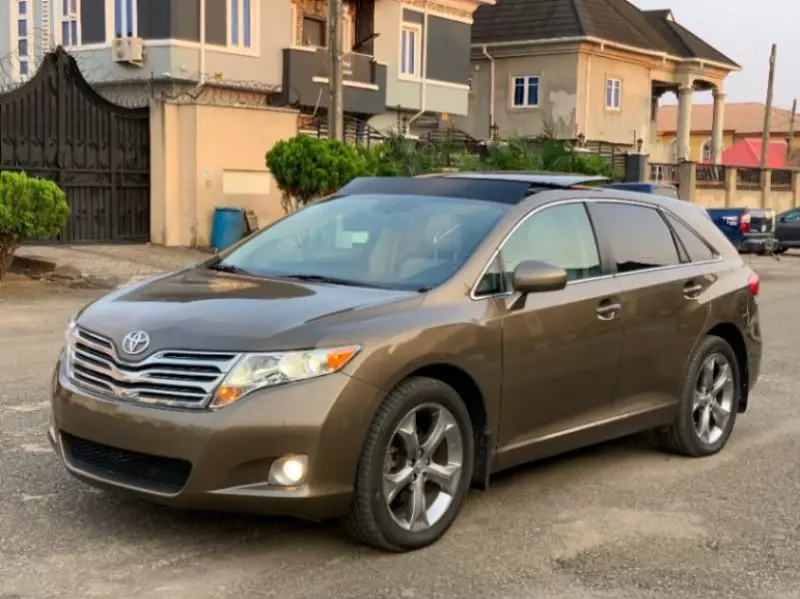 Toyota Venza   - 2010