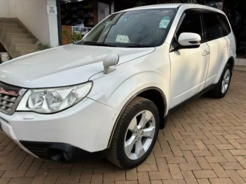 Subaru Forester   - 2011