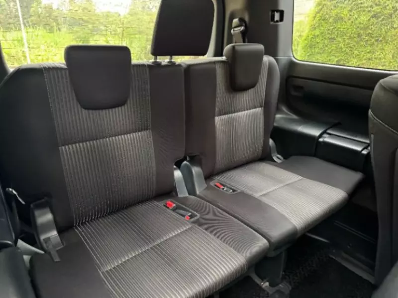 Toyota Noah   - 2018