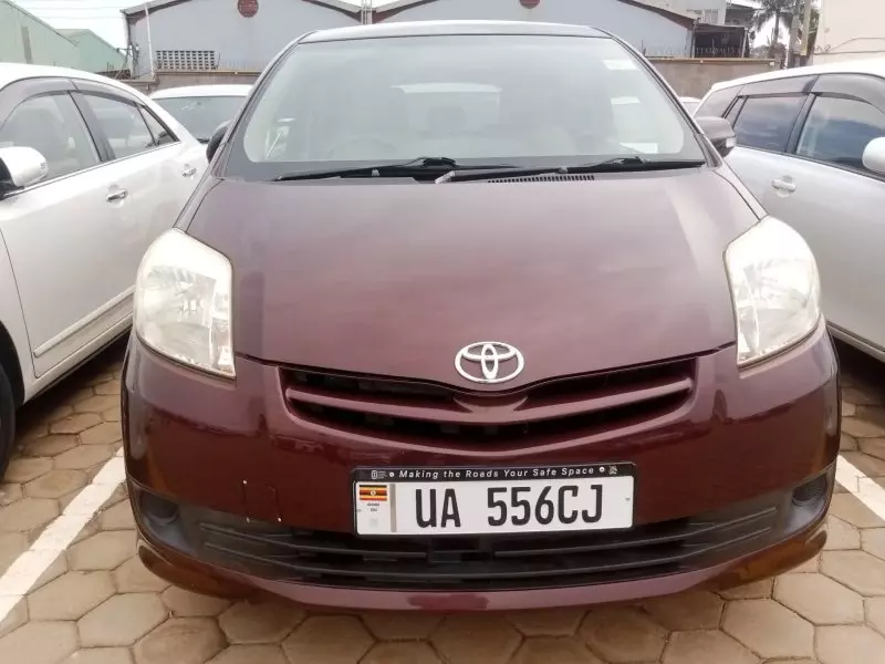 Toyota Passo Sette   - 2010